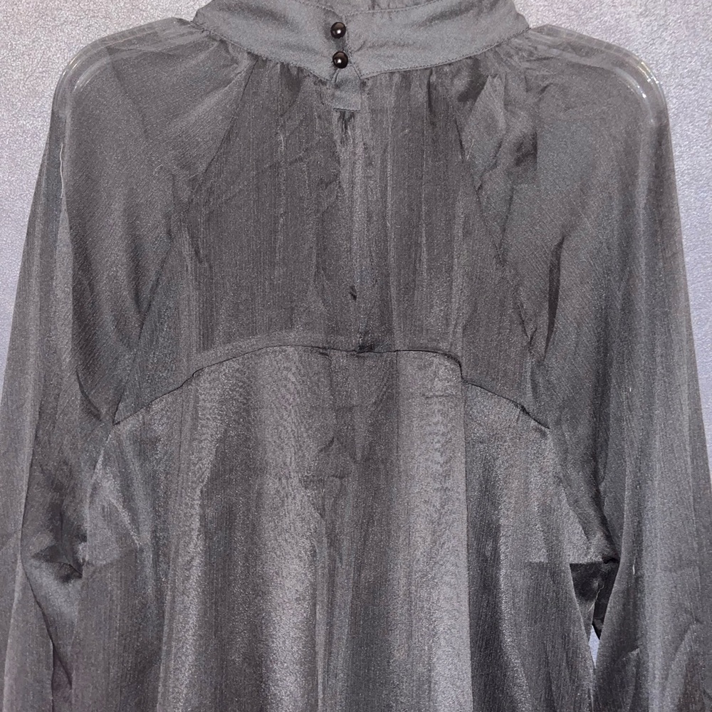👠 NWOT Black Long-Sleeve Tunic Top 👠 - Picture 3 of 4